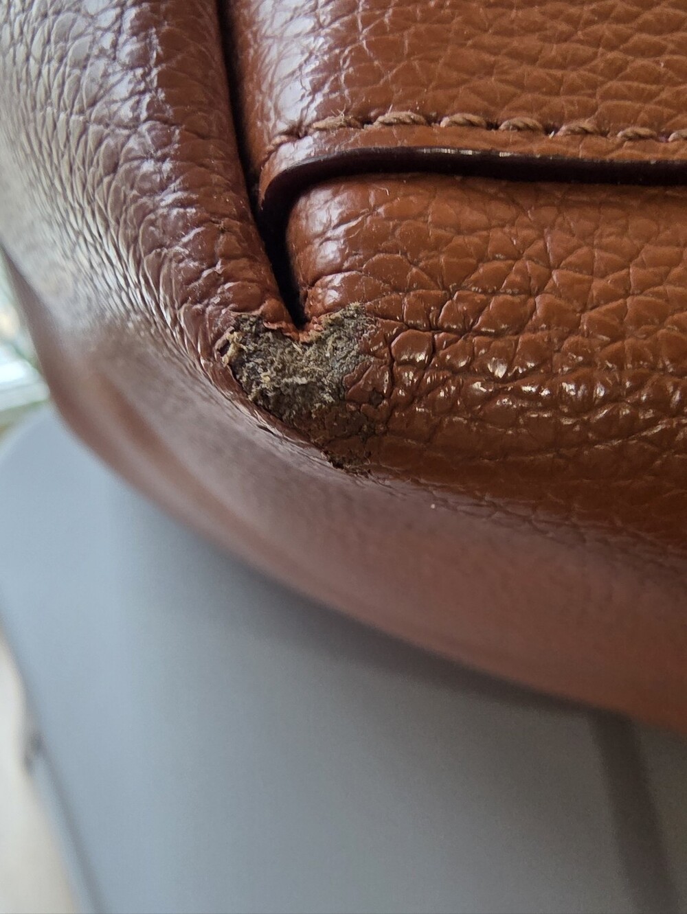 Coach Market Tote, Large (Flaws To Handles) - Picture 13 of 16